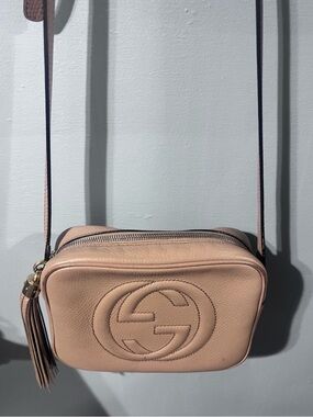 Gucci Camelia Pebbled Calfskin Leather Small Soho Disco Bag (Authentic Pre-Loved